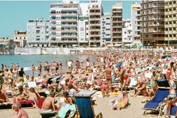 Фотография к новости: На Канарах прошли демонстрации против туристов