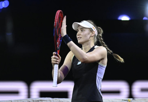 Фотография к новости: Елена Рыбакина выиграла восьмой титул WTA и автомобиль Porsche