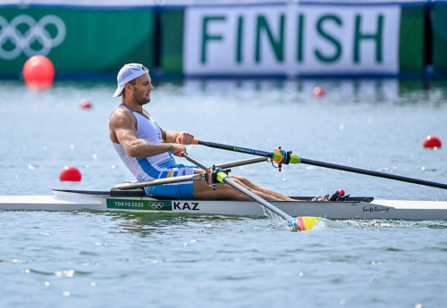 Фотография к новости: Владислав Яковлев стал обладателем олимпийской лицензии в академической гребле