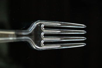 Фотография к новости: Жителей Гонконга попросили приходить в кафе со своей посудой