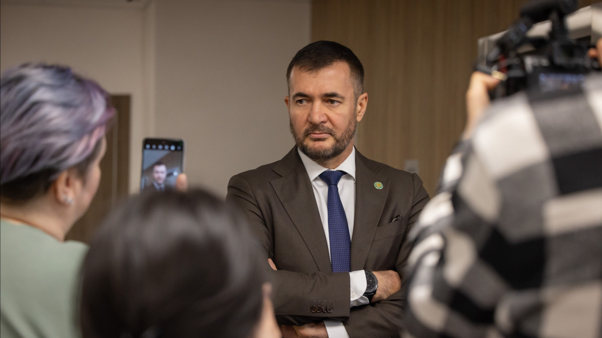  BaigeNews.kz, Артём Чурсинов