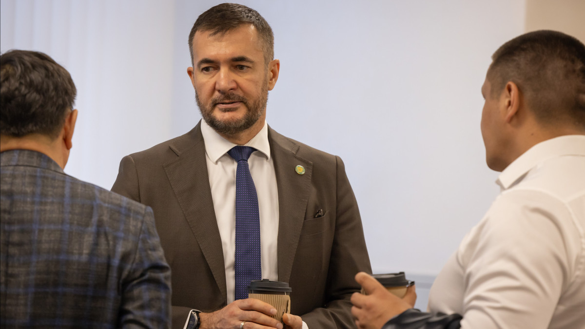  BaigeNews.kz, Артём Чурсинов