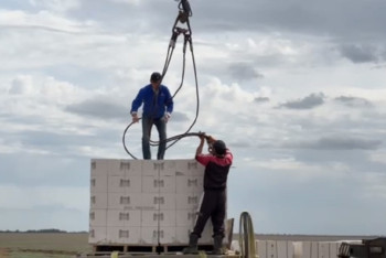 Фотография к новости: Дома начали строить для пострадавших от паводков актюбинцев