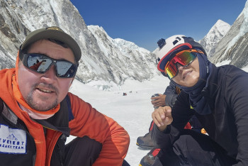 Фотография к новости: Казахстанцы получили благословение непальских богов на восхождение на Эверест