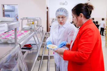 Фотография к новости: Меню школьного питания могут пересмотреть в Астане