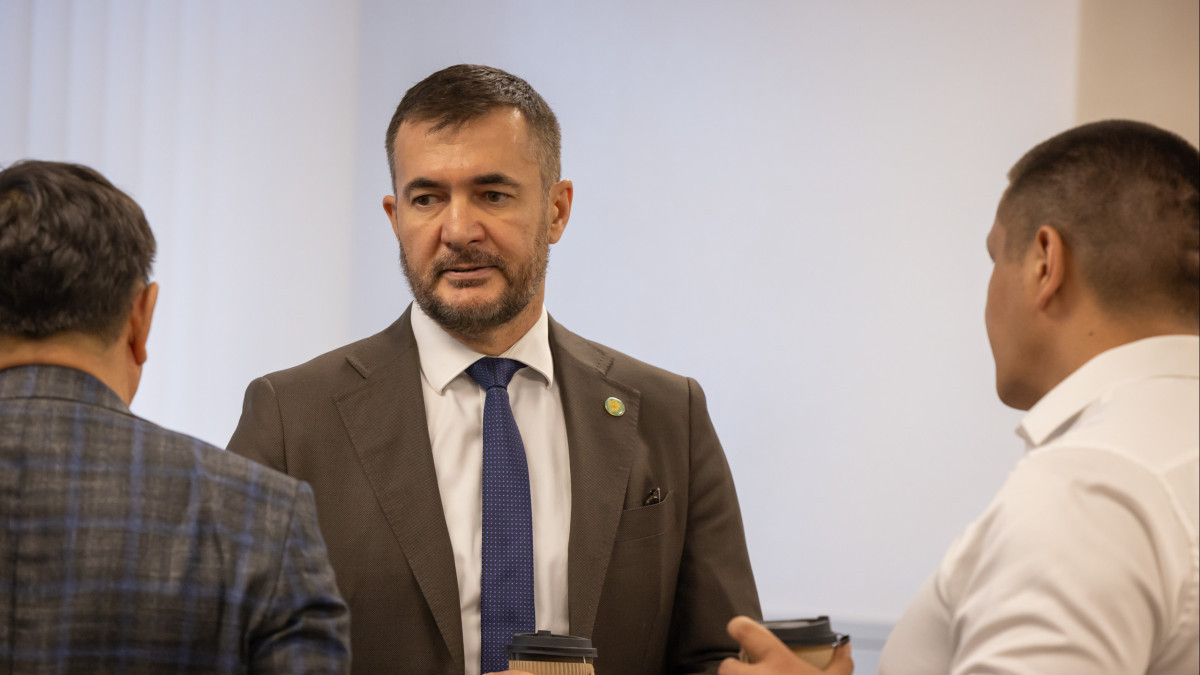  BaigeNews.kz, Артём Чурсинов