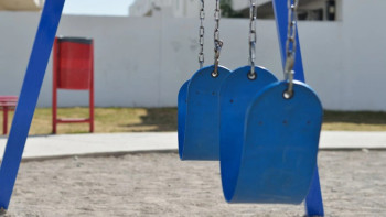 Фотография к новости: Спасателей вызвали для застрявшего на горке малыша — МЧС РК