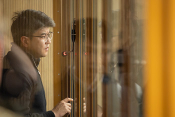 Фотография к новости: Каюсь каждый день: Бишимбаев выступает с заключительным словом