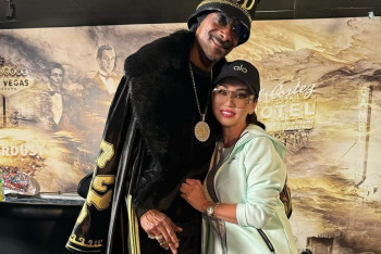 Фотография к новости: Баян Алагузова надела шапан на Снуп Догга