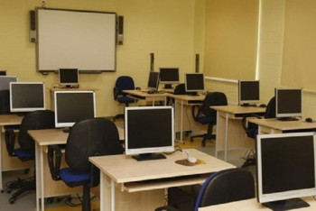 Фотография к новости: Более 15 тысяч учеников имели свободный доступ к запрещенным сайтам в школах ВКО