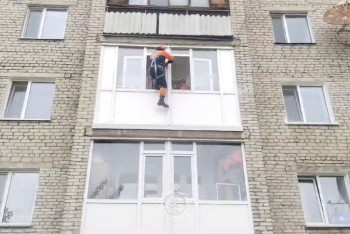 Фотография к новости: Трехлетний ребенок заперся в квартире с младенцем в Кокшетау