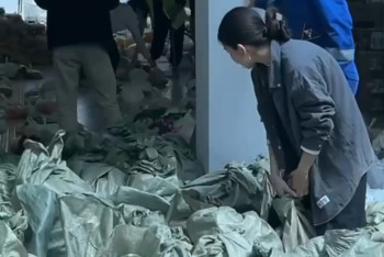 Фотография к новости: Паводки в Кульсары: порядка 500 семей получают гумпомощь