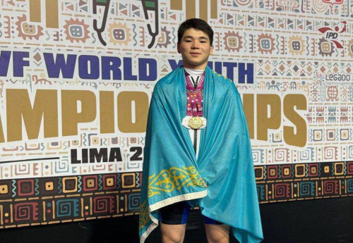 Фотография к новости: Тяжелоатлет Нурдос Сабыр стал чемпионом мира в Перу