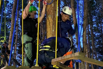 Фотография к новости: Помощь спасателей понадобилась женщине на аттракционе в Петропавловске