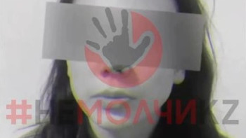 Фотография к новости: Выпускницы школы публично извинились за жестокое избиение парня в Алматы