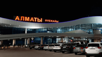 Фотография к новости: Сотрудников аэропорта Алматы подозревают в краже телефонов