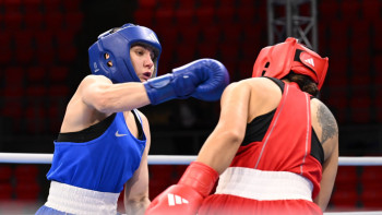 Фотография к новости: Валентина Хальзова вышла в 1/4 финала олимпийского отбора по боксу