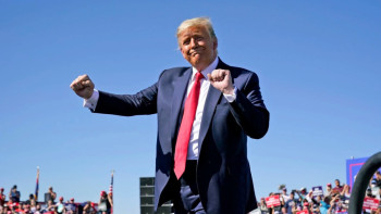 Фотография к новости: Предвыборный штаб Трампа за сутки собрал больше 52 миллионов долларов