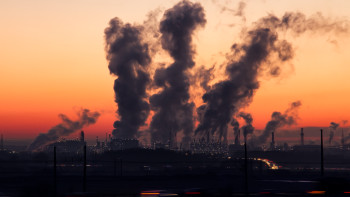 Фотография к новости: Сократить прогулки в воскресенье рекомендуют жителям Алматы и Актобе
