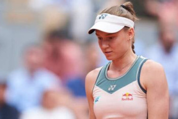 Фотография к новости: Елена Рыбакина не сыграет в полуфинале турнира "Ролан Гаррос"-2024