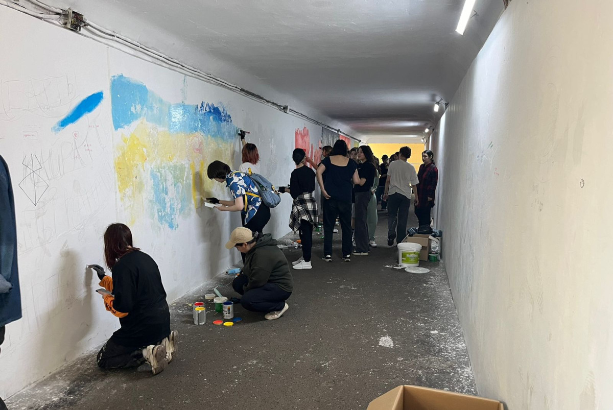  Артем Викторов.