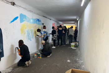 Фотография к новости: Антивандальную акцию провели студенты в подземных переходах Павлодара