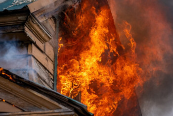 Фотография к новости: Пожар в Кувейте унес жизни 35 человек