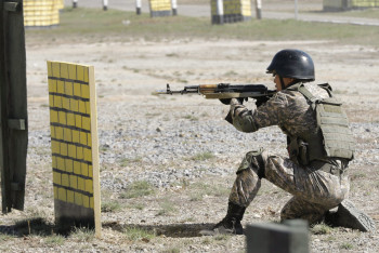 Фотография к новости: Солдат-срочник погиб во время учений в Аягозе: возбуждено уголовное дело