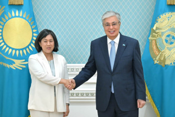 Фотография к новости: Касым-Жомарт Токаев провел переговоры с торговым представителем США