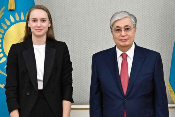 Фотография к новости: Токаев поздравил Рыбакину с Днём рождения