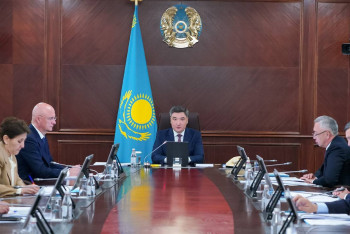 Фотография к новости: Слабый сигнал мобильной связи и интернета наблюдается даже в городах - Олжас Бектенов