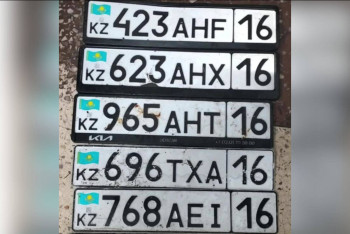 Фотография к новости: Ураган в Усть-Каменогорске: автомобилистов просят забрать автономера