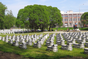 Фотография к новости: За фотосессию на кладбище - в тюрьму: российскому блогеру грозит срок