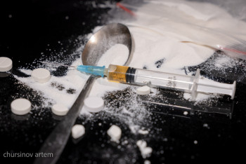 Фотография к новости: Каждый пятый молодой человек в Казахстане пробовал наркотики - исследование