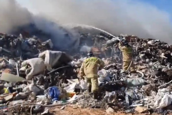 Фотография к новости: Мусорный полигон загорелся в Астане