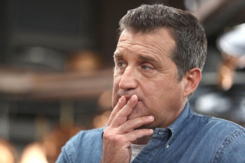 Фотография к новости: У известного российского шоумена Кушанашвили диагностировали перитонит