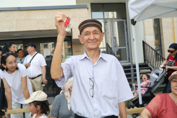 Фотография к новости: За последние два месяца более тысячи алматинцев отпраздновали новоселье