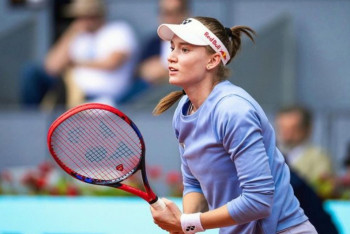 Фотография к новости: Рыбакина на Уимблдоне разгромила бывшую первую ракетку мира