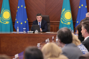 Фотография к новости: Казахстан и ЕС обсуждают перспективы логистического сотрудничества