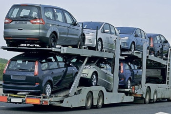 Фотография к новости: Казахстанцев предупредили о хищении дорогостоящих авто при перевозке в другие регионы