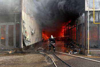 Фотография к новости: В Сети появилось видео крупного пожара в Алматы