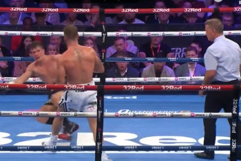 Фотография к новости: Угрожавший Алимханулы боксёр лишился титула