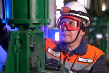 Фотография к новости: Отдых — это скучать по работе: как павлодарец стал металлургом на всю жизнь