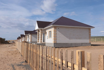 Фотография к новости: Бектенов проверил темпы восстановления инфраструктуры в пострадавших от паводков сёлах Актюбинской области