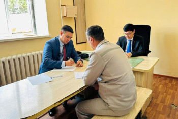 Фотография к новости: Уполномоченный по правам человека провел личный прием заключенных в колонии ВКО