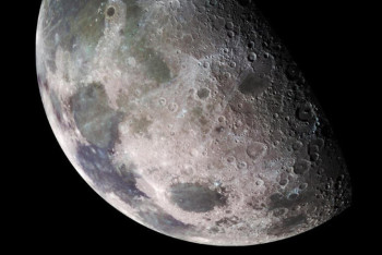 Фотография к новости: В образцах грунта с Луны обнаружили воду