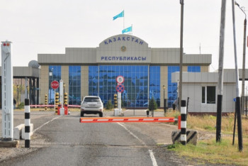 Фотография к новости: КНБ предупредил о возможных ограничениях на границе с Россией