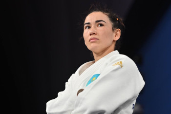 Фотография к новости: Абиба Абужакынова одолела бронзовую призёрку Олимпиады в Токио