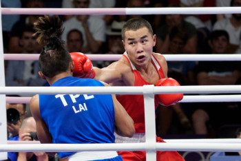 Фотография к новости: Боксер Мухаммедсабыр Базарбайулы пробился в 1/4 финала Олимпийских игр