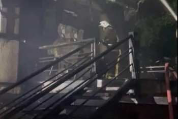 Фотография к новости: Горящий коттедж потушили в Алматы